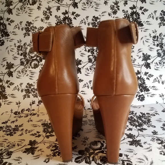 Elizabeth &James Sibil wedge b4 - Picture 7 of 10